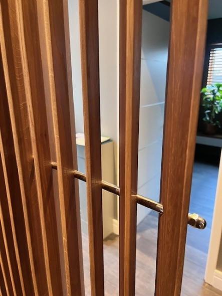 Raumteiler Holz pantiniert