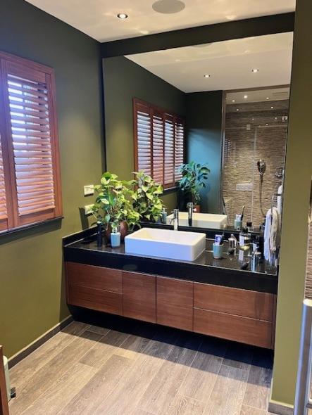 Waschtischunterschrank