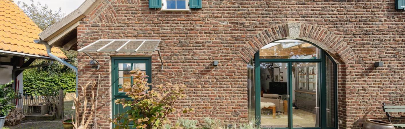 Grünes Fenster Holz-Aluminium von PaX